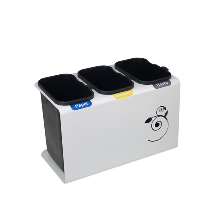 Weißer Mülleimer mit drei Fächern für effektive Mülltrennung, beschriftet mit „Papel“, „Envases“ und „Resto“